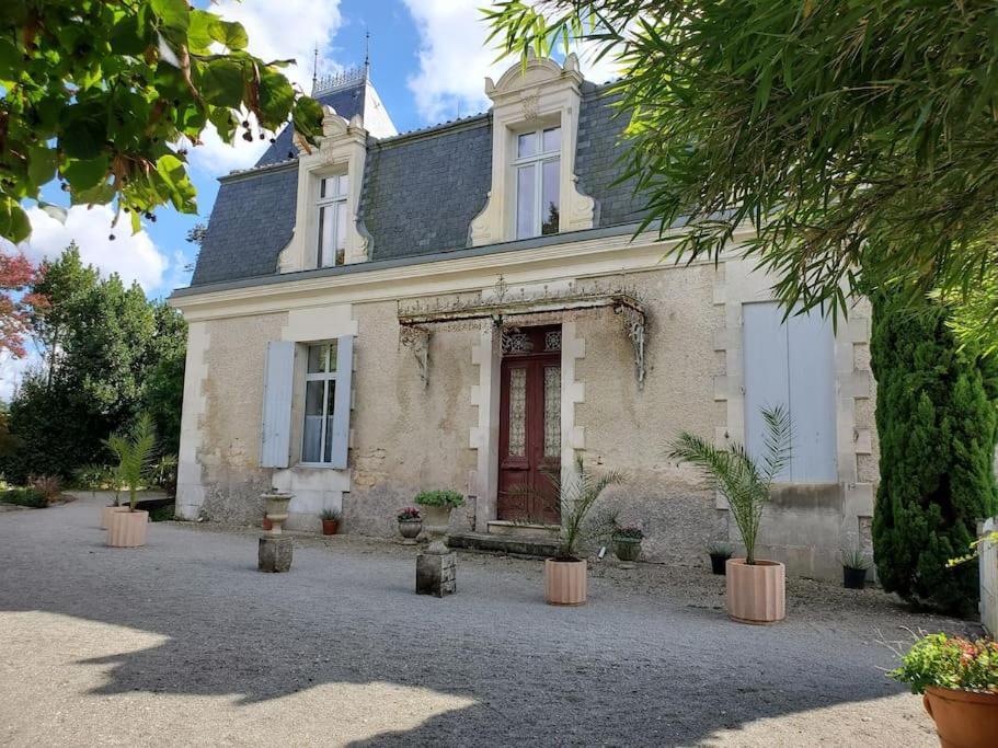 La Grelauderie 8 Apartment Saintes Bagian luar foto