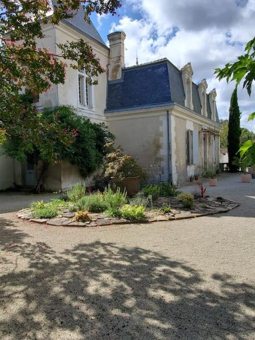 La Grelauderie 8 Apartment Saintes Bagian luar foto
